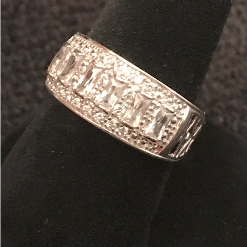 Sterling Silver Elegance CZ Ring
